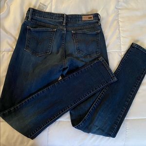 Levi’s Demi Curve Skinny Jeans